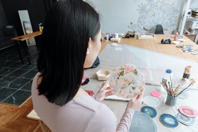 10 Resin art design ideas and how to make it